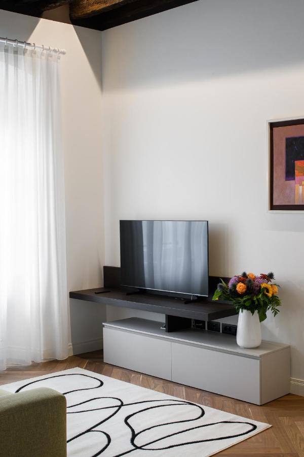 Triestinn - Suite Borsa Екстер'єр фото